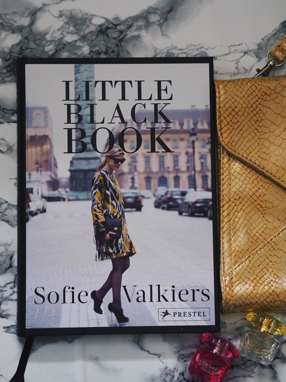 Heute rezensiere ich zwei interessante Bücher von Wolfgang Joop und Sofie Valkiers in meinem Blog-Dresscode und The Little Black Book für Fashionblogger 