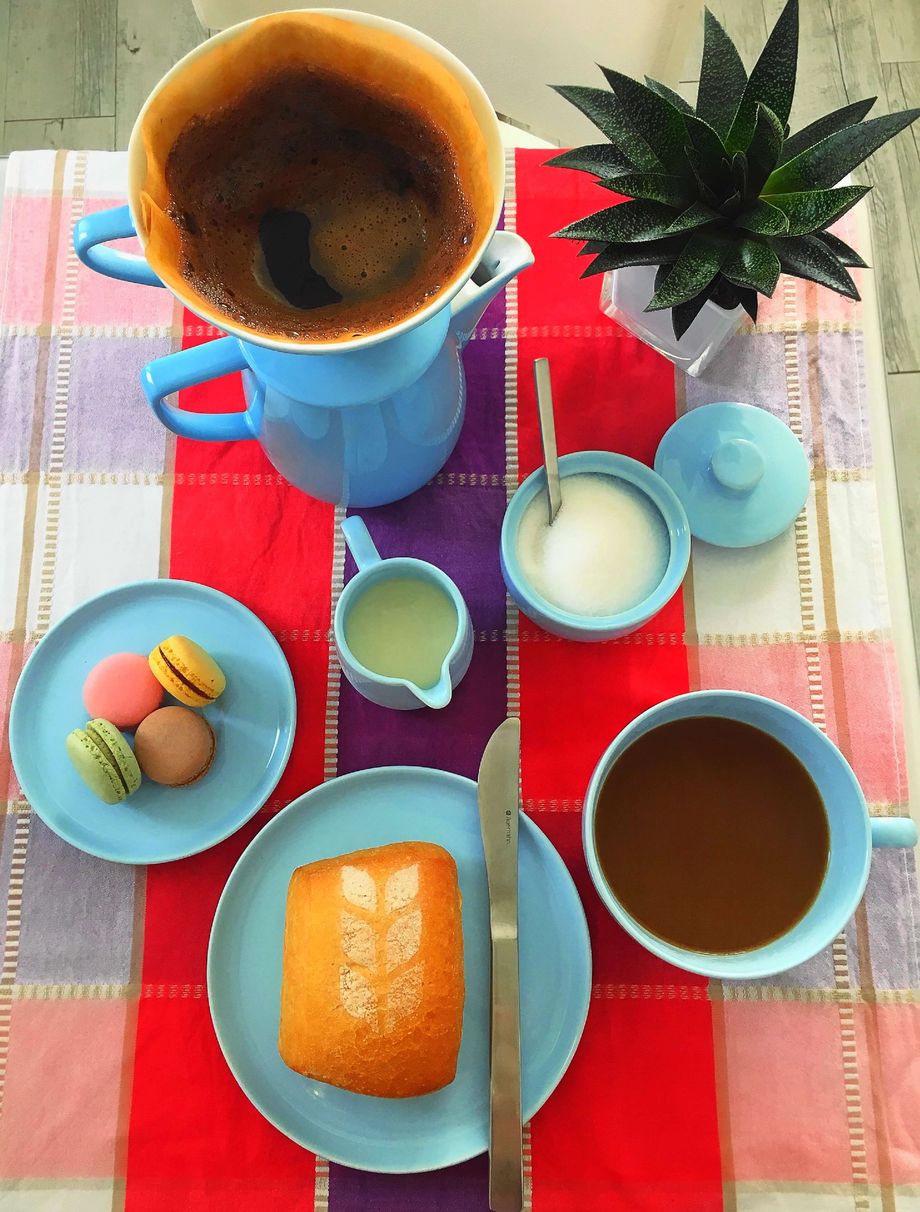 Heute zeige ich euch das stylische Melitta-Filter von Friesland Porzellan, erzähle die Geschichte des Kaffeefilters und gebe Tipps für`s perfekte Pour-Over