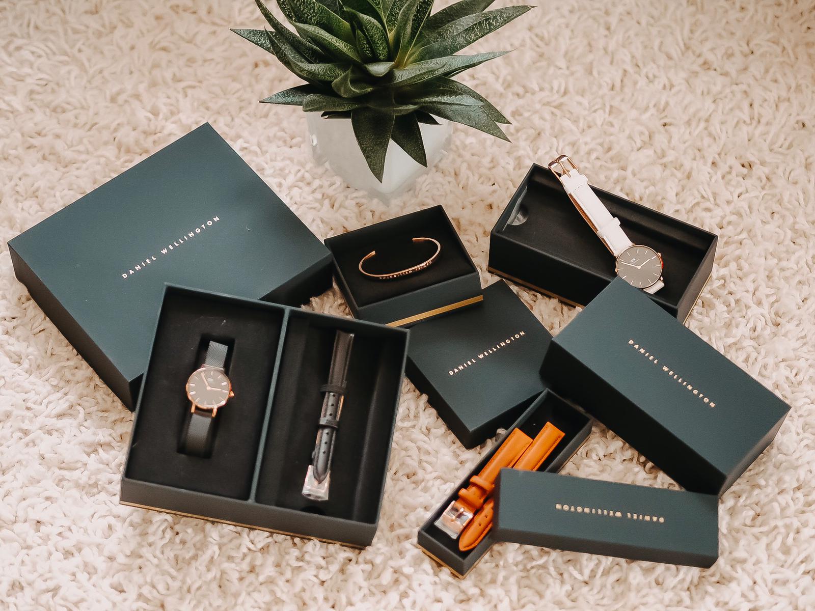 Ich trage besonders gerne im Alltag schöne Uhren von Daniel Wellington. Gefunden habe ich eine große Auswahl an Uhren und Schmuck bei Valmano im Onlineshop.