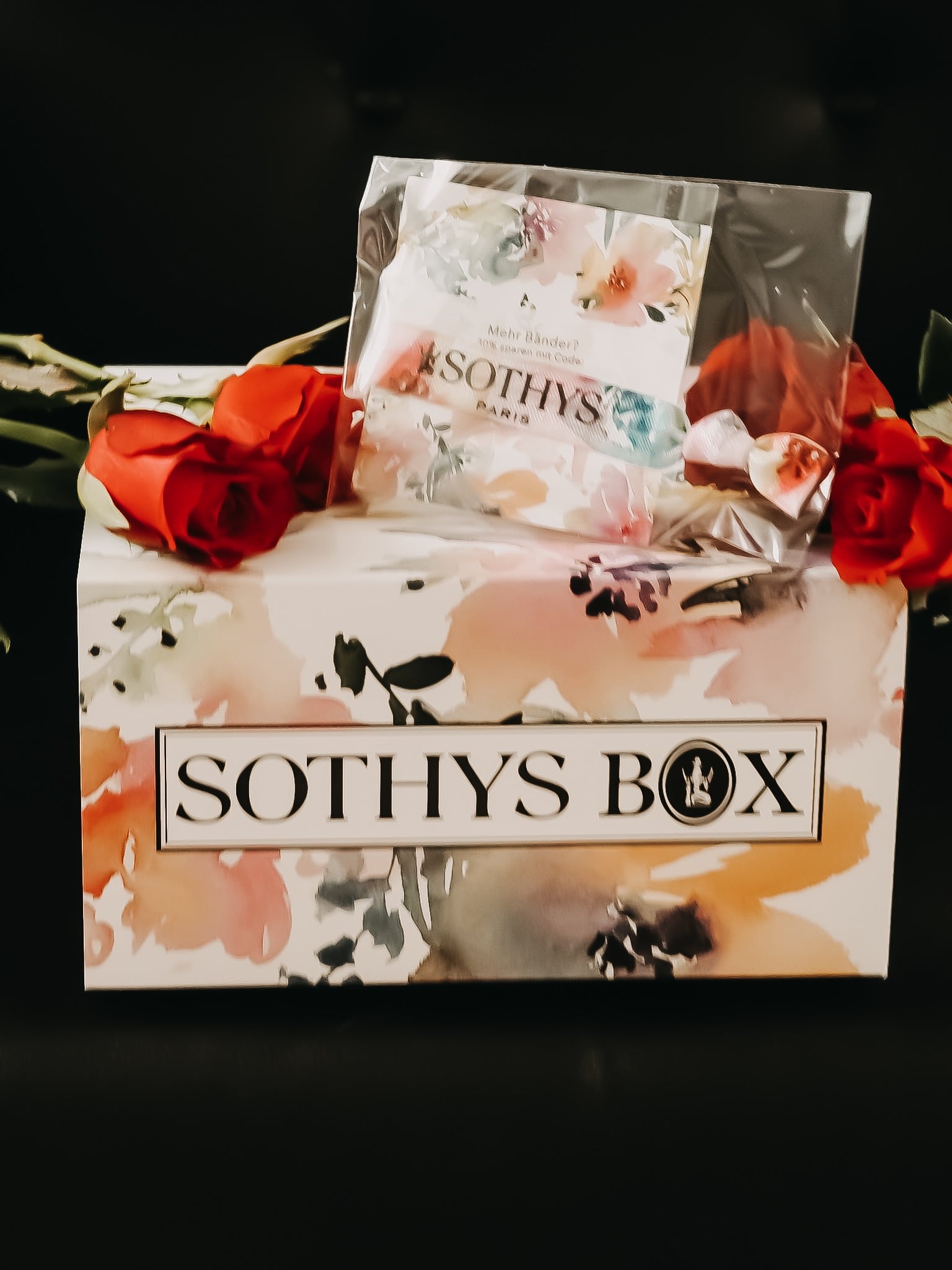 Seit dem 3. Juni gibt es die beliebte Sothys Box Summer-Edition 2019 mit Highlights. Alle enthaltenen Produkte HIER auf dem Beauty Blog und 5 € Rabatt Code.
