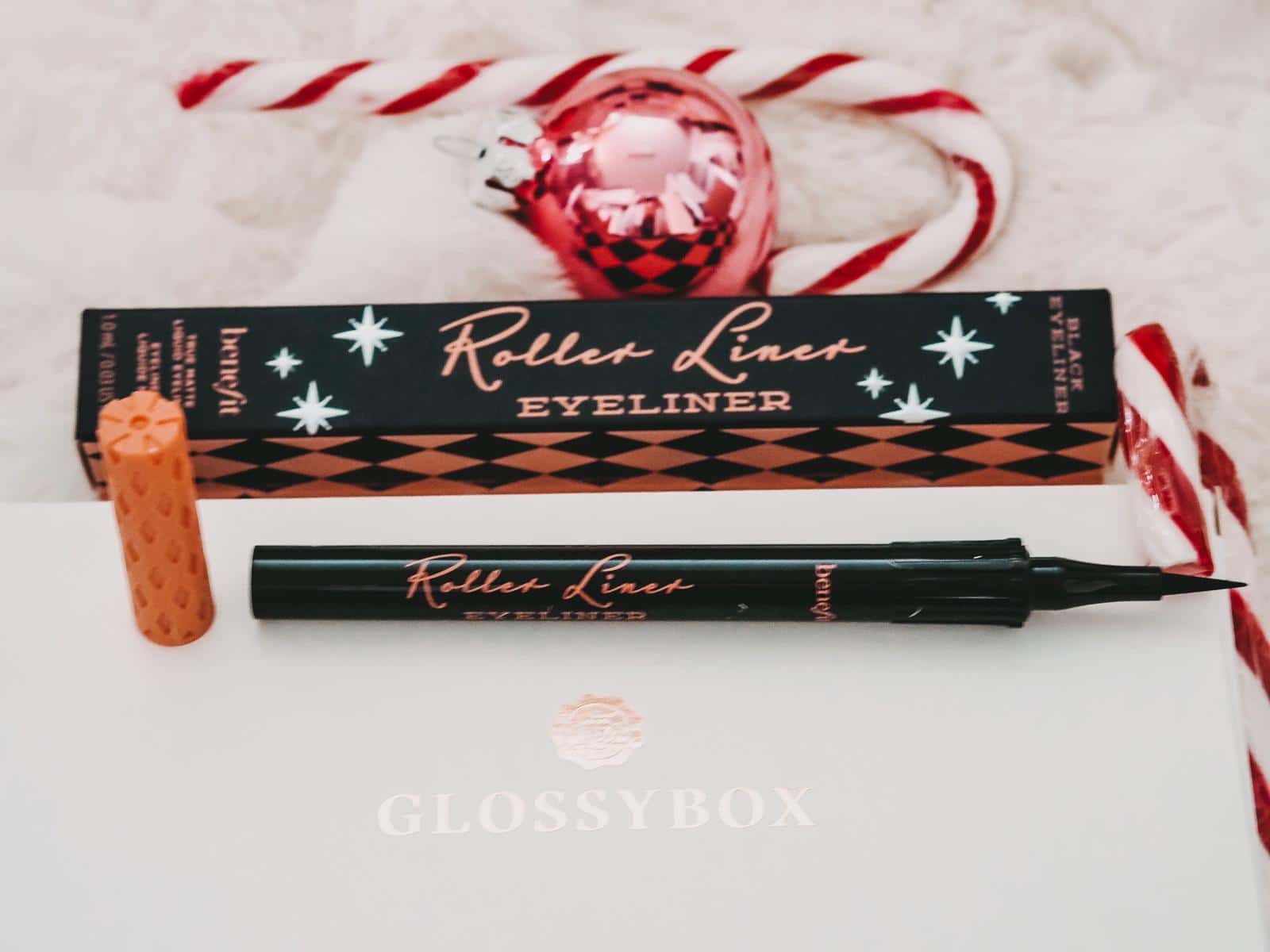 Da ich dekorative Kosmetik über alles liebe, habe ich den aktuellen Glossybox Adventskalender 2019 für euch auf dem Beauty Blog unter die Lupe genommen.