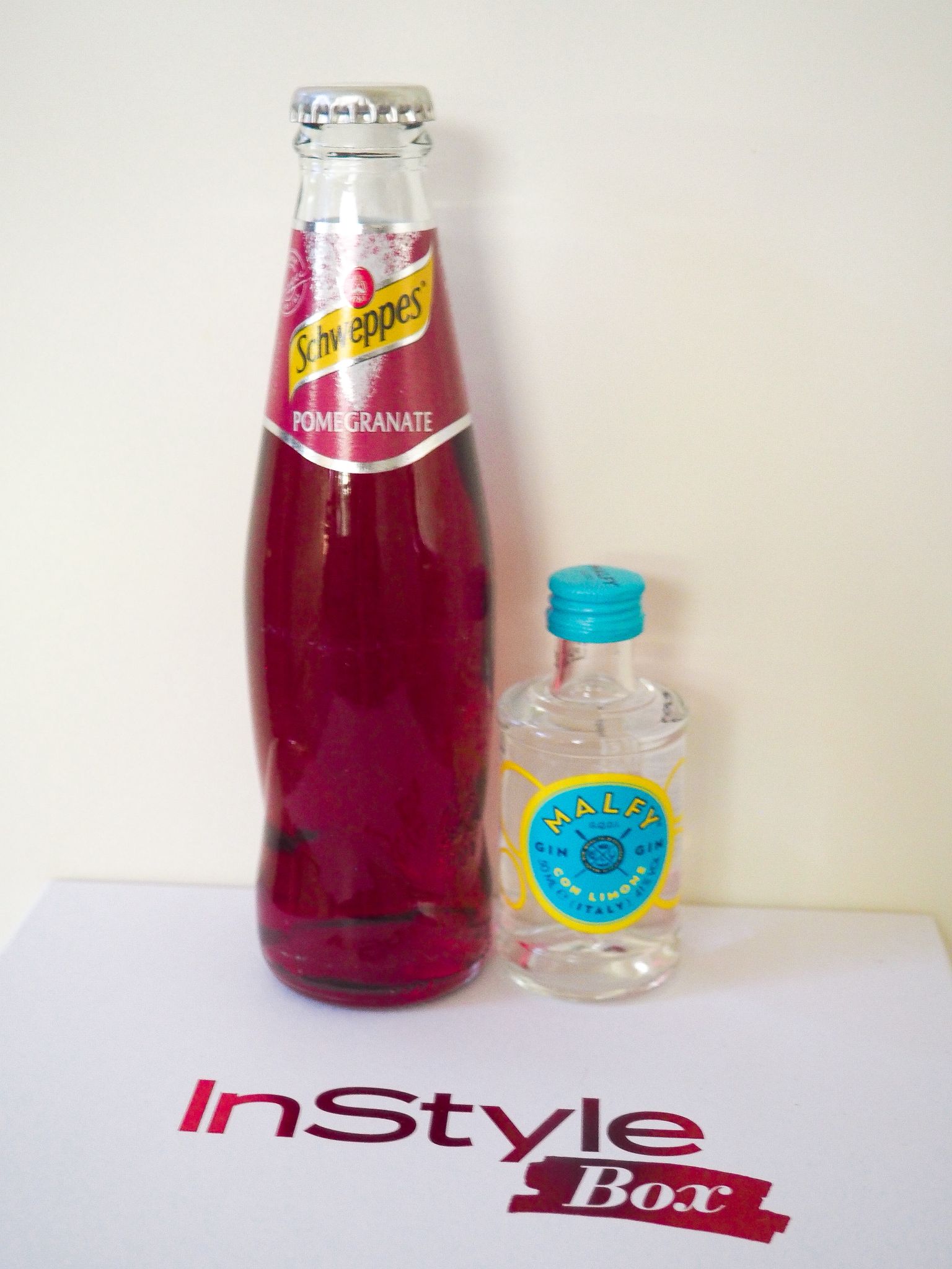 Schweppes – Pomegranate