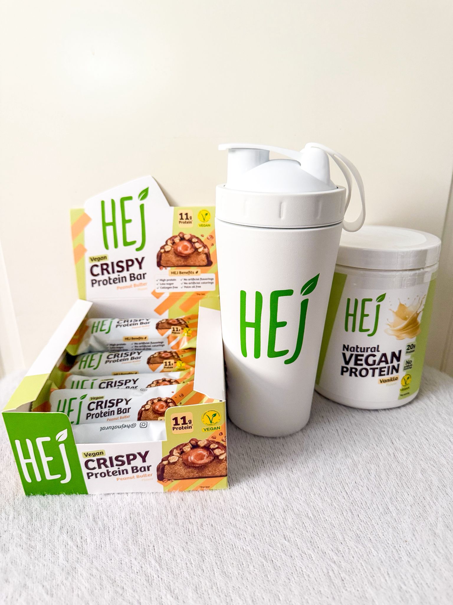 Hej Natural vegane Proteinprodukte Hej Natural vegane Proteinprodukte mit hochwertigen pflanzlichen Zutaten