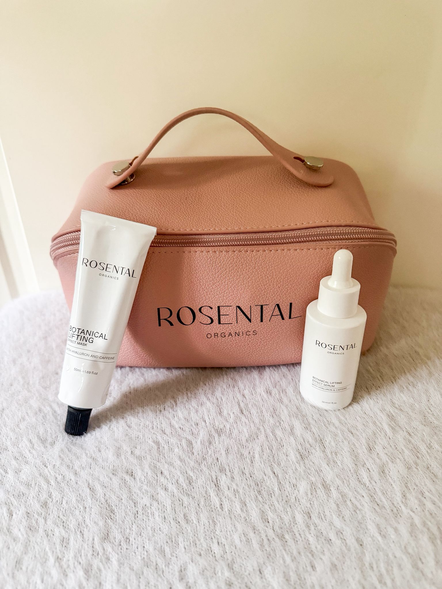 Rosental Erfahrungen mit dem Botanical Lifting Effekt und Skincare-Produkten Rosental Erfahrungen mit Glow-Produkten und Hautpflege