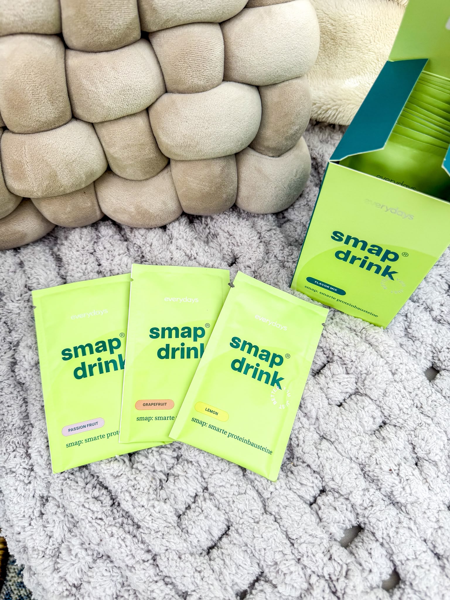 smap® drink flavor mix – Essentielle Aminosäuren für unterwegs Der smap® drink flavor mix von everydays mit allen acht essentiellen Aminosäuren in praktischen Portionsbeuteln – ideal für unterwegs.